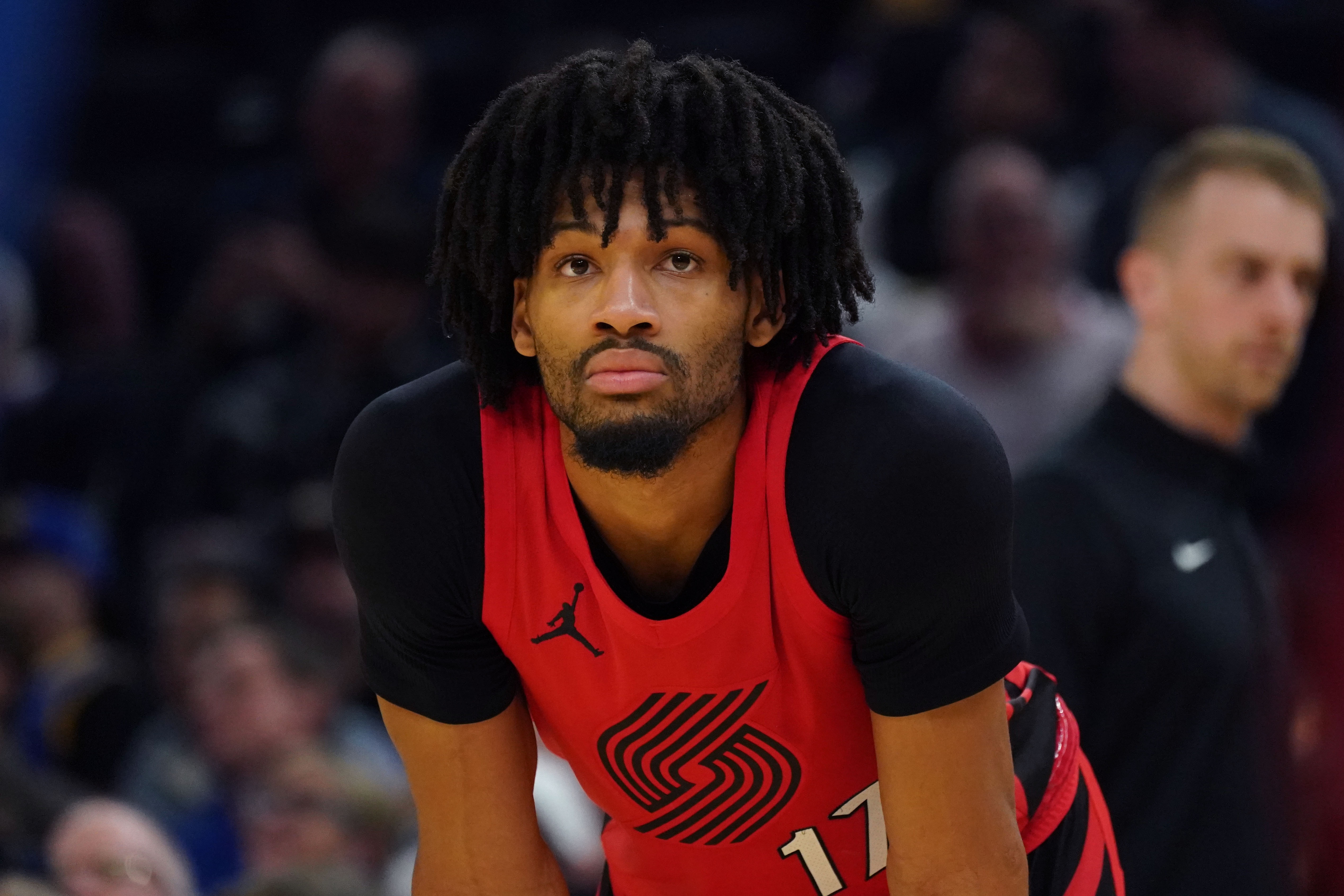 体育知识挑战-开拓者客战马刺 克雷伊奇&amp;夏普&amp;格兰特&amp;利拉德缺席比赛